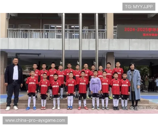 足球俱乐部在青训中完善未成年信息保护与隐私管理制度，青少年足球俱乐部运营方案
