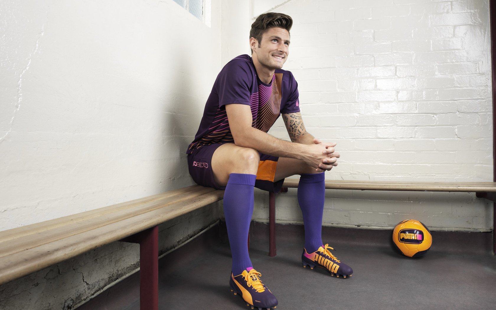 听球员讲故事:那些球场外的温暖瞬间,球场上的温暖